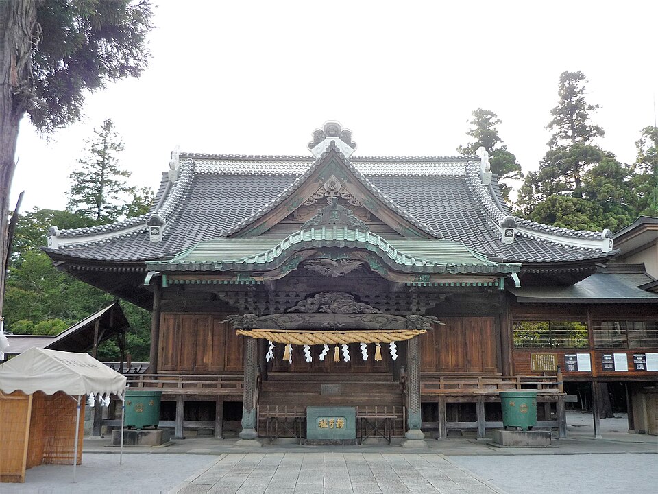 箭弓稲荷神社の境内の様子