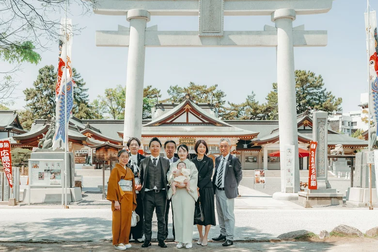 広島護國神社 参道をゆったりと(2026年4月16日・仕上がりカラー01ときめき)