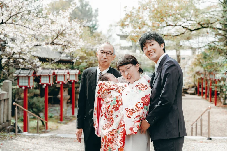 市原稲荷神社 紅白の祝い着、桜のもとで(2026年4月5日・仕上がりカラー01ときめき)
