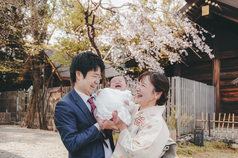 伊勢山皇大神宮 満開の桜の下でのご家族撮影(2026年3月30日・仕上がりカラー04きらめき)