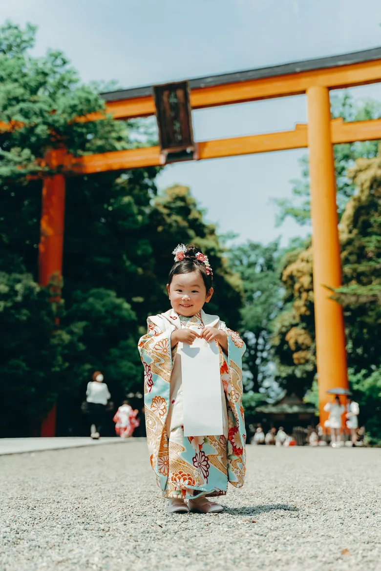川越氷川神社 ひとりで歩く参道(2026年5月2日・仕上がりカラー01ときめき)