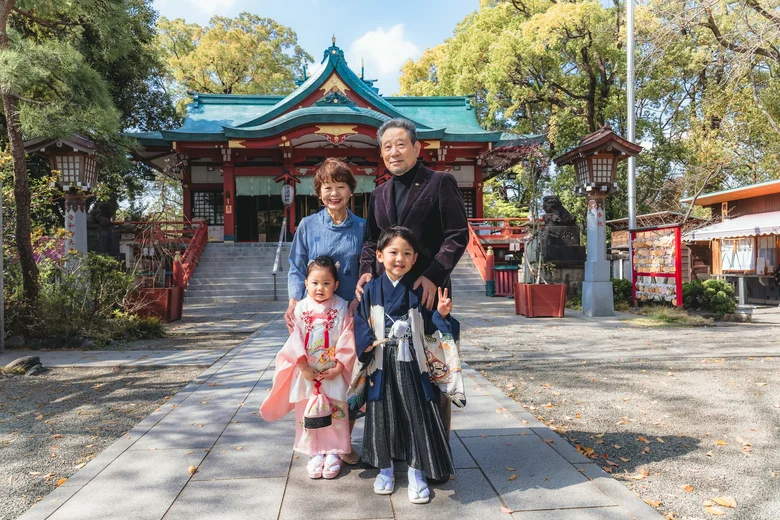 多摩川浅間神社 三世代そろって記念に(2026年3月30日・仕上がりカラー00しぜんに(ナチュラル))
