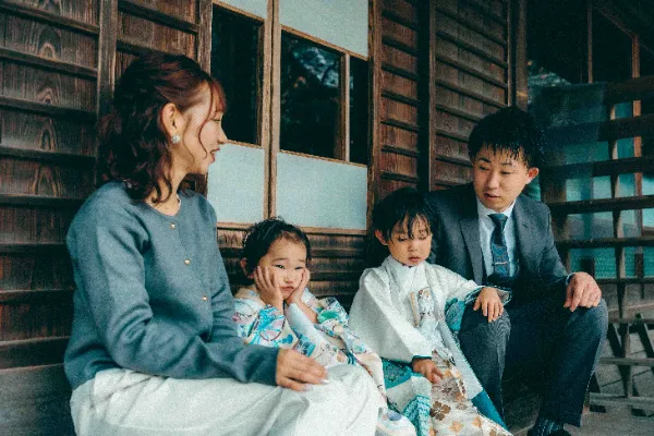 ハレノヒビフォトの撮影実績写真「03 - レトロ｜フィルム風(青緑)」6枚目