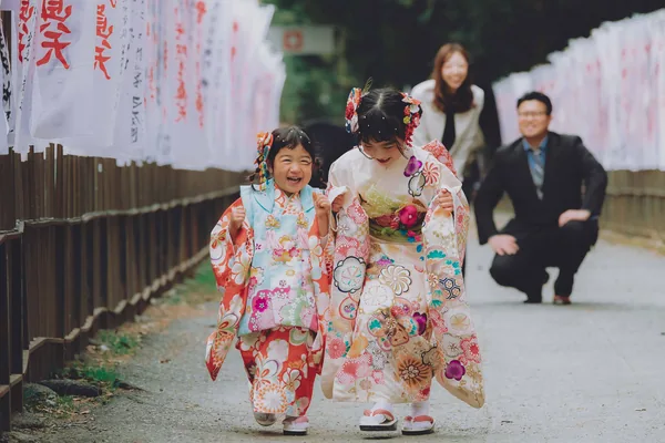 ハレノヒビフォトの撮影実績写真「07 - 韓国風|雑誌の1ページ」4枚目