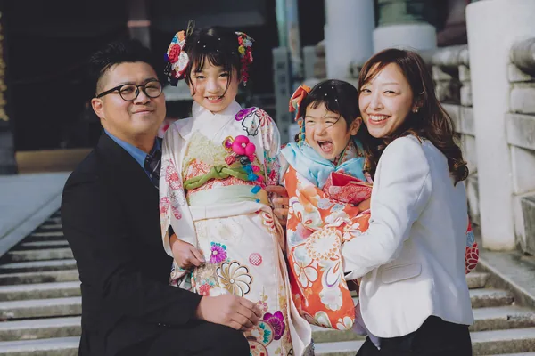 ハレノヒビフォトの撮影実績写真「07 - 韓国風|雑誌の1ページ」6枚目